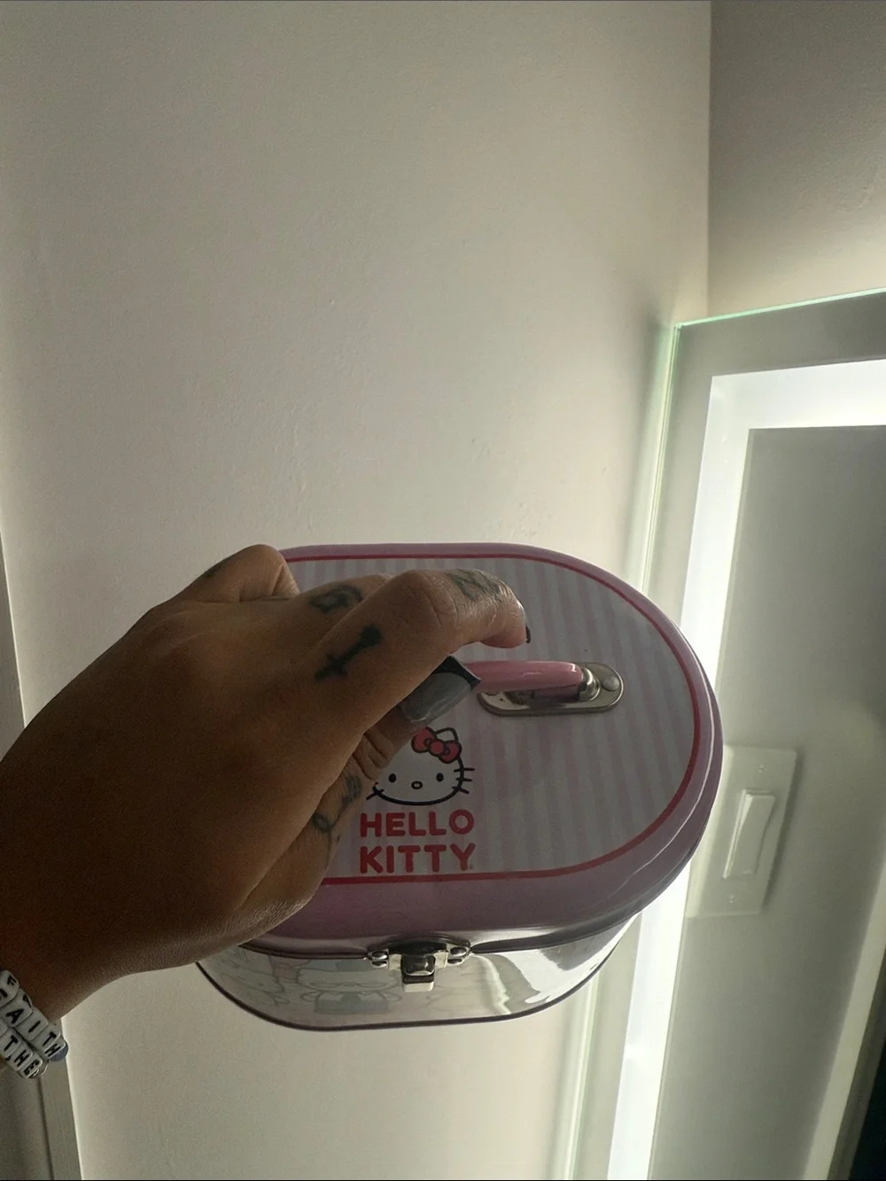 Hello Kitty Pink Metal Carry Tin Lunchbox
